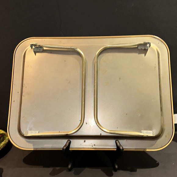 Vintage Gantz Bros. Wrinkles TV Tray 1984 Plush Toys Graphics Tin With Legs - Picture 7 of 7